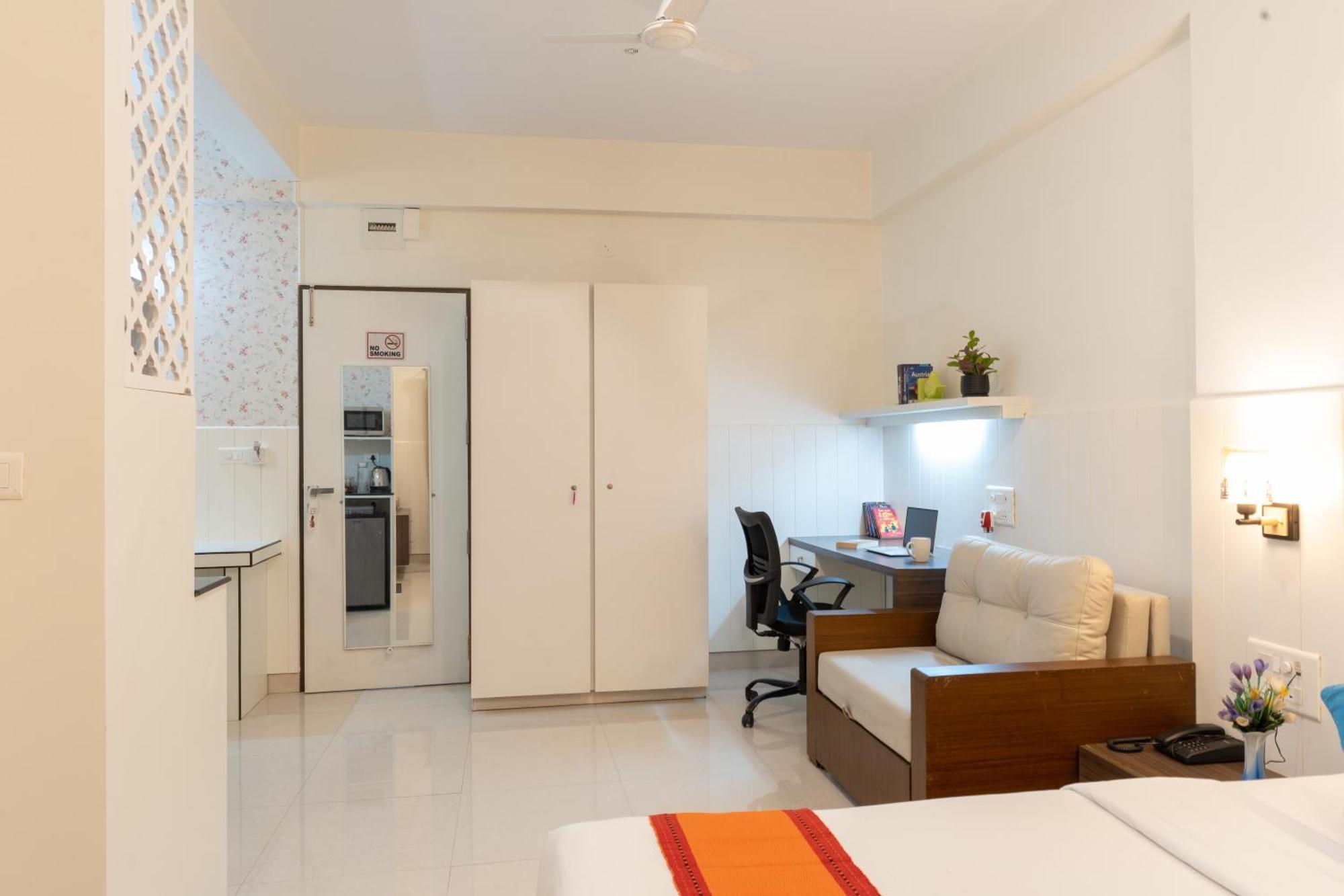 Bed and Breakfast Bauhinia à Pune Extérieur photo